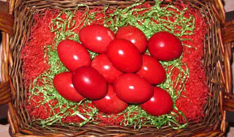 De ce se înroșesc ouăle de Paște și de ce au devenit simbolul Învierii lui Hristos