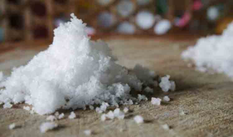 De ce este bine să presari puțină sare într-un colț al casei