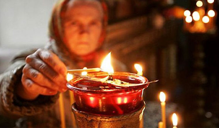 Uleiul din candelă vindecă! Rugăciune la aprinderea candelei! Cum să faci? Caz real, cutremurător